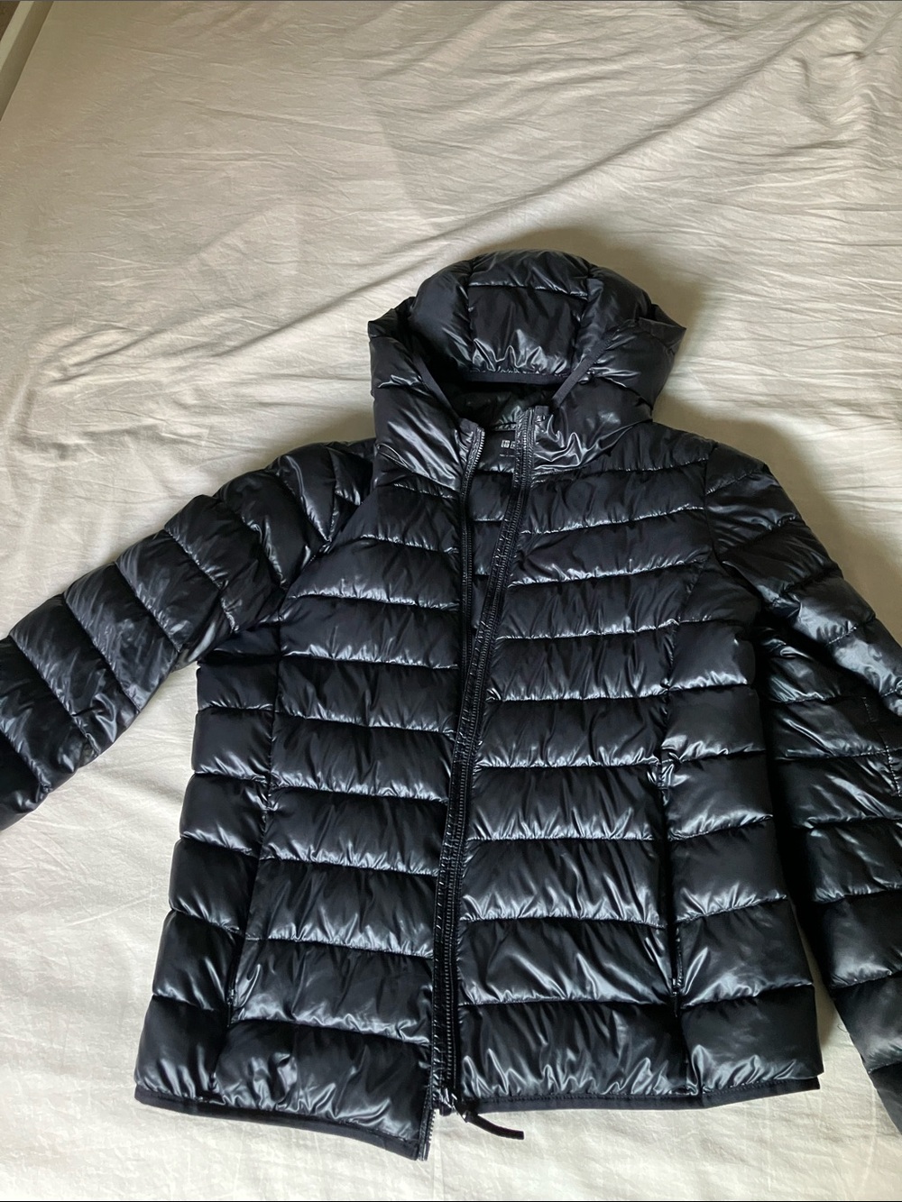 Uniqlo Women's Black Quilted Hooded Packable Puffer Jacket